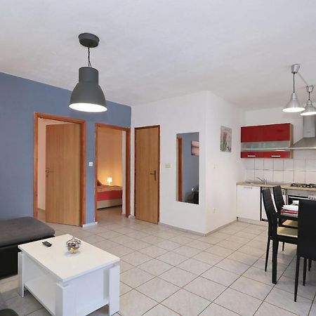 Holiday Home Lucija Sveti Filip i Jakov Kültér fotó