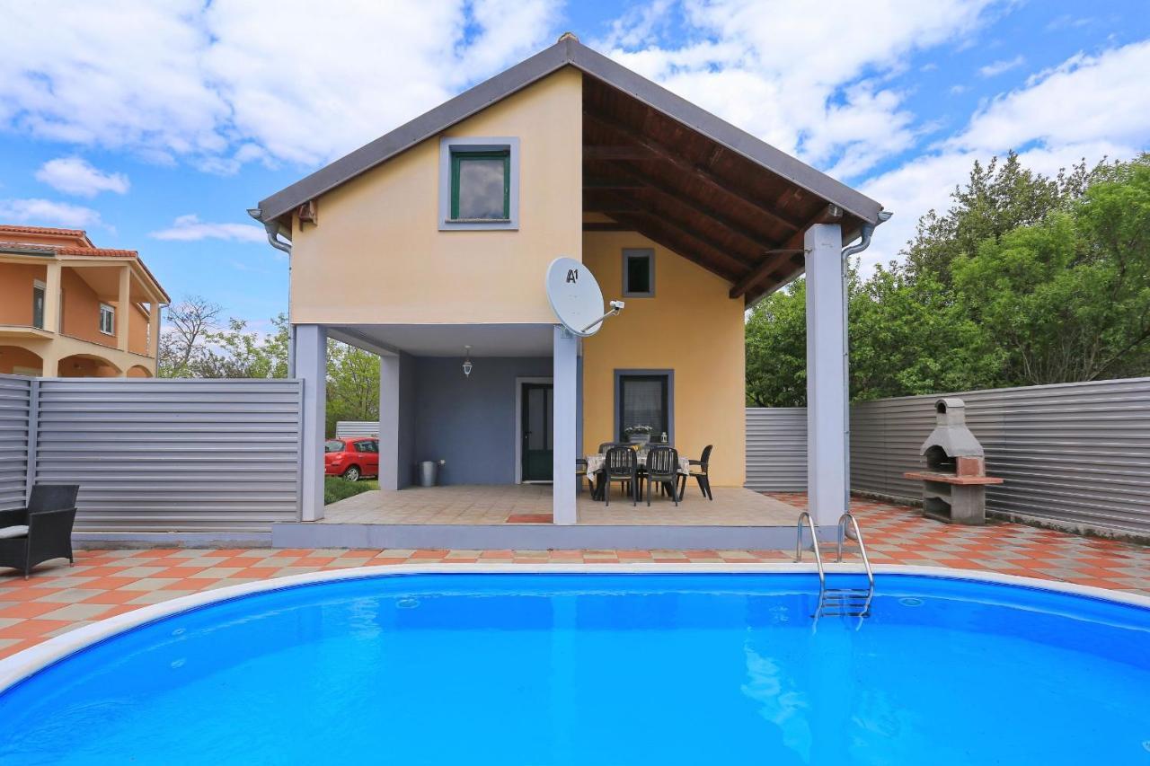 Holiday Home Lucija Sveti Filip i Jakov Kültér fotó