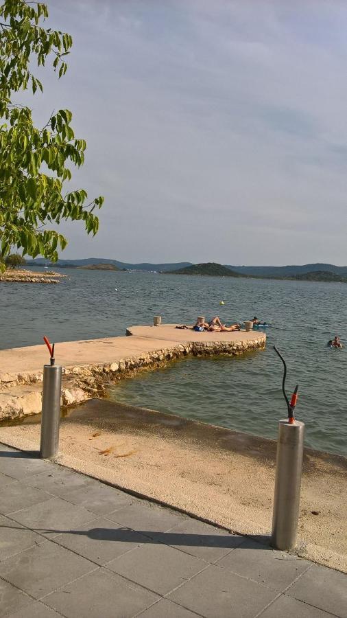 Holiday Home Lucija Sveti Filip i Jakov Kültér fotó