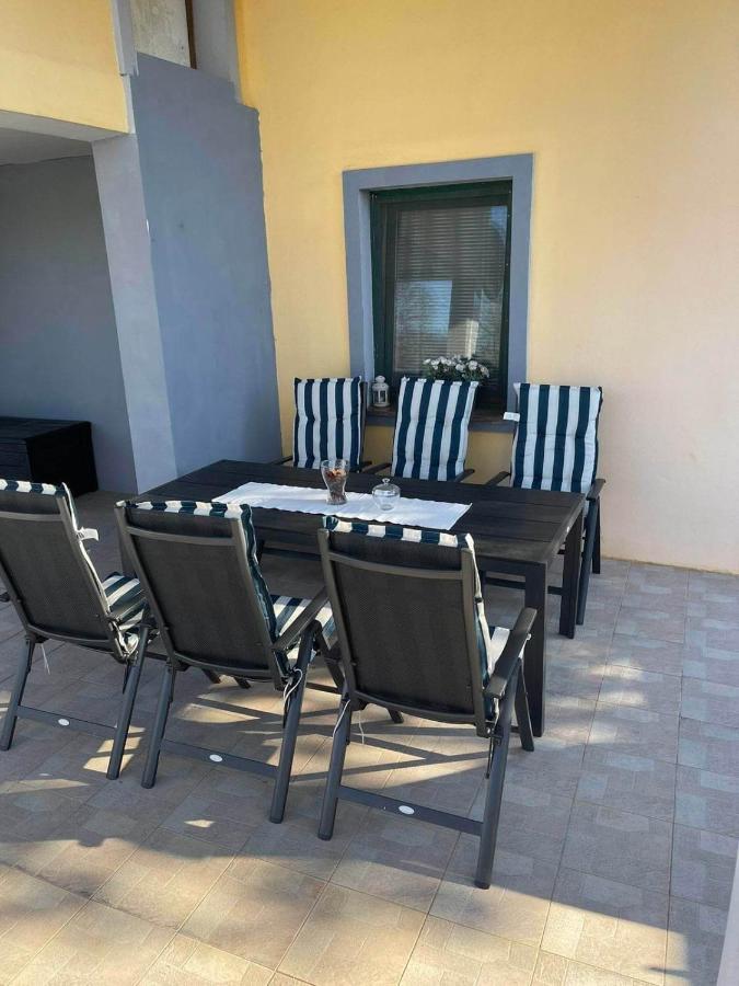 Holiday Home Lucija Sveti Filip i Jakov Kültér fotó